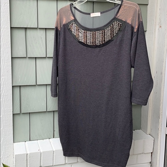 Solemio Sweater with metal bead accents 🍁 - Picture 2 of 12